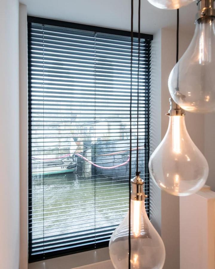 アムステルダムBeautiful Amstel Houseboatアパートメント エクステリア 写真