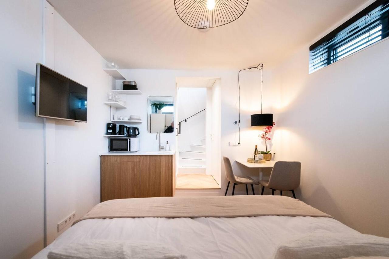 アムステルダムBeautiful Amstel Houseboatアパートメント エクステリア 写真